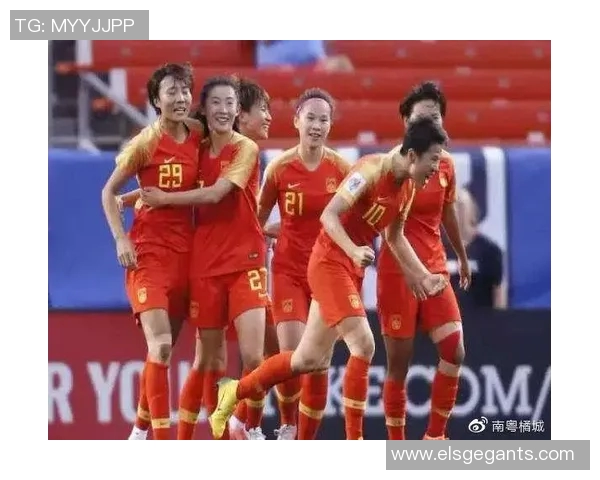 女足国家队在友谊赛中取得胜利，女球员展现出色表现